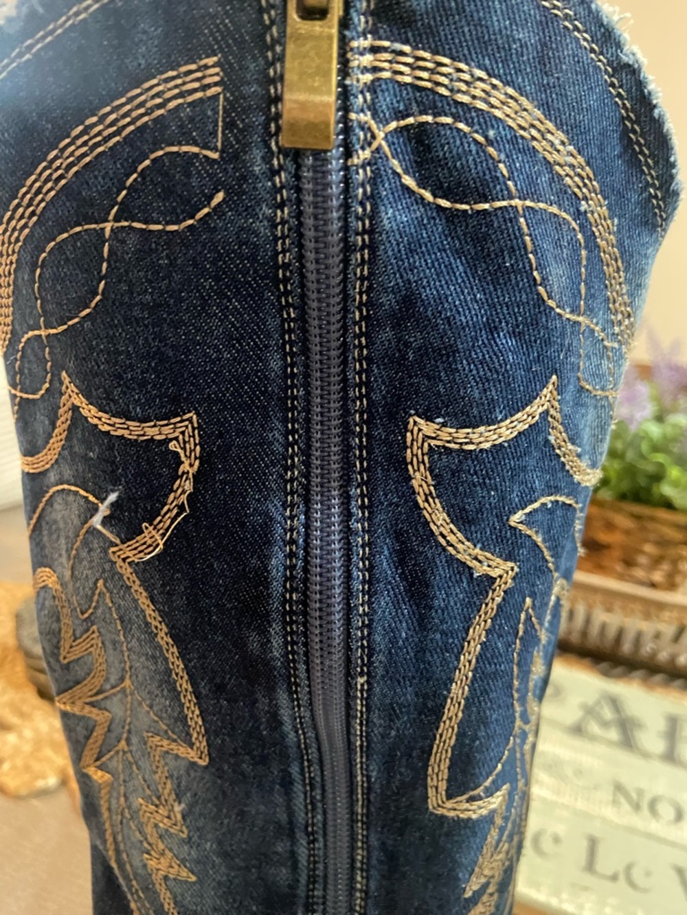 Women’s Dark Blue Embroidered Denim Cowboy Jeans Boots Size 9 - Picture 5 of 13